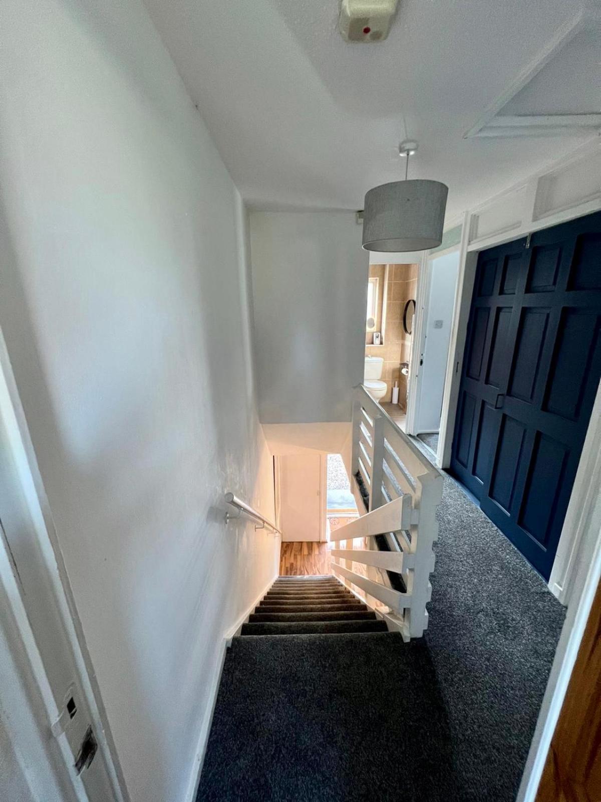 Manchester - Eccles - Business - Contractors - Families - Discounts Available Exterior foto